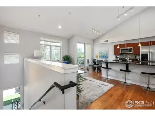 Photo #2: 943335 Listing 