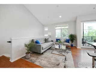 Photo #5: 943335 Listing 