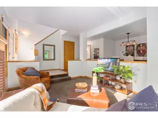 Photo #4: 943394 Listing