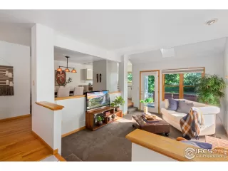 Photo #5: 943394 Listing