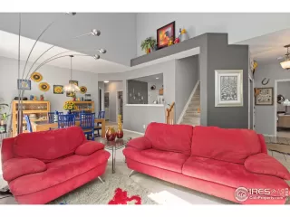 Photo #5: 943410 Listing