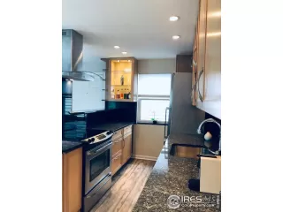 Photo #5: 943418 Listing 