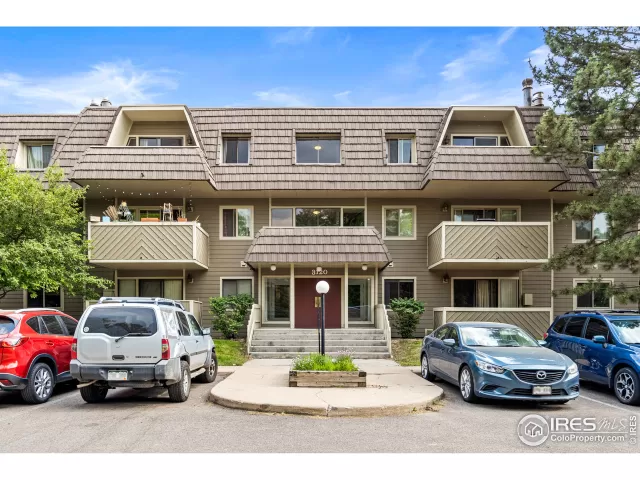 MLS: 943422 Condo For Sale