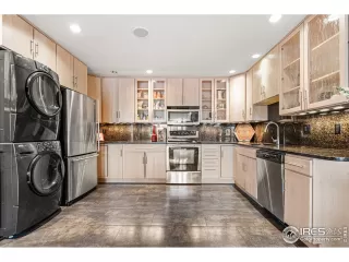 Photo #2: 943422 Listing