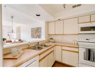 Photo #4: 943423 Listing