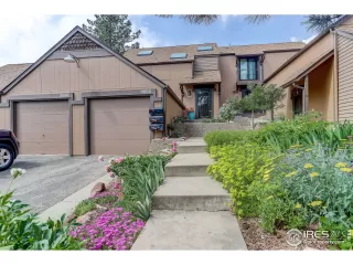 Photo #2: 943452 Listing