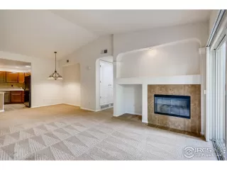 Photo #4: 943459 Listing 