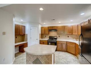 Photo #6: 943459 Listing 