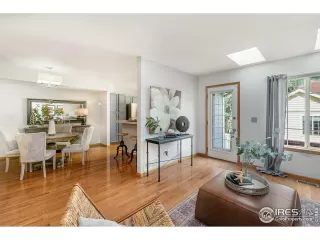 Photo #5: 943468 Listing