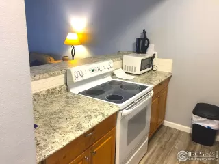 Photo #6: 943499 Listing