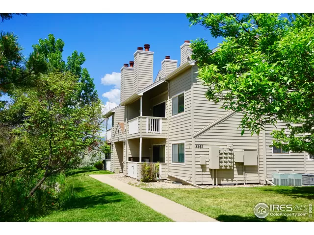 MLS: 943532 Condo For Sale