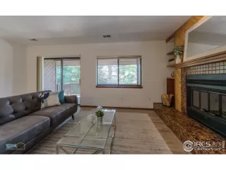 Photo #4: 943536 Listing 