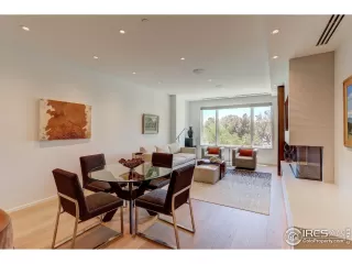 Photo #4: 943558 Listing