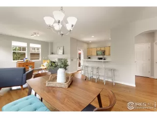 Photo #4: 943566 Listing