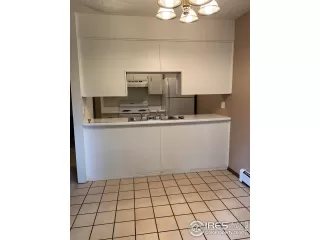 Photo #2: 943578 Listing