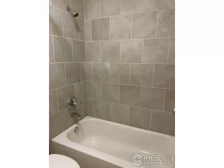 Photo #5: 943578 Listing