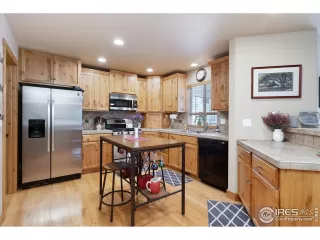 Photo #5: 943579 Listing 