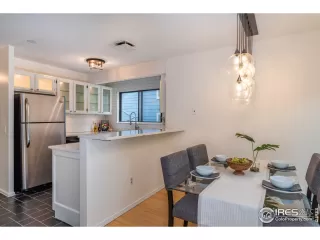 Photo #4: 943610 Listing