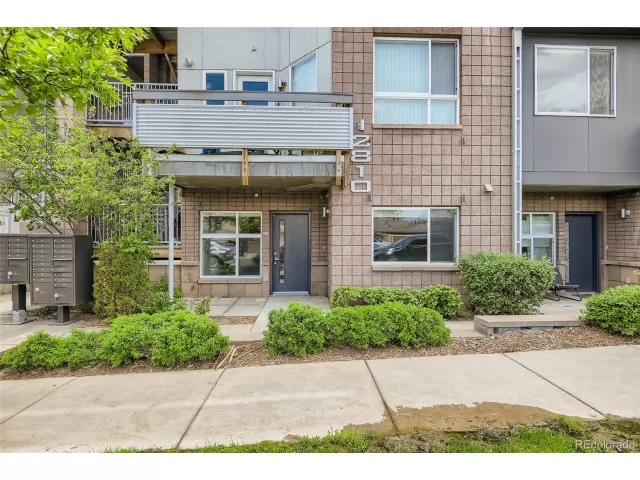 MLS: 9436243 Condo For Sale