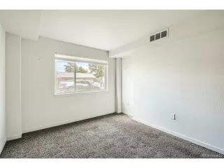 Photo #6: 9436243 Listing