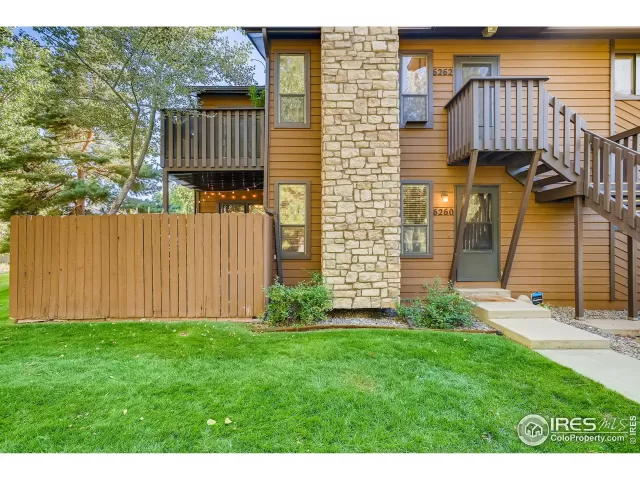 MLS: 943625 Condo For Sale