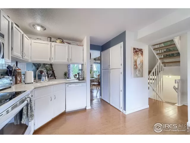 MLS: 943642 Condo For Sale