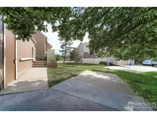 Photo #5: 943642 Listing 