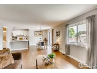 Photo #5: 943648 Listing