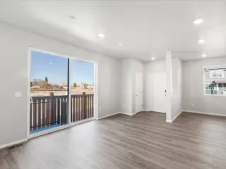 Photo #6: 9436498 Listing