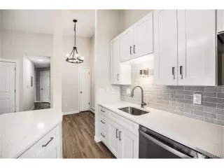 Photo #4: 9437210 Listing 