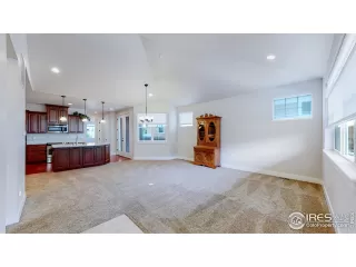 Photo #4: 943794 Listing