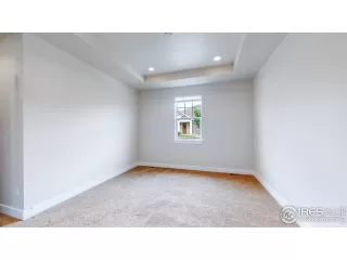 Photo #5: 943794 Listing