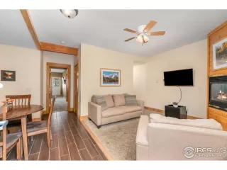 Photo #5: 943892 Listing