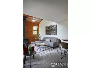 Photo #6: 943902 Listing