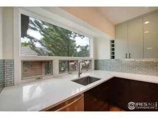 Photo #3: 943922 Listing 