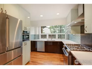 Photo #5: 943922 Listing 