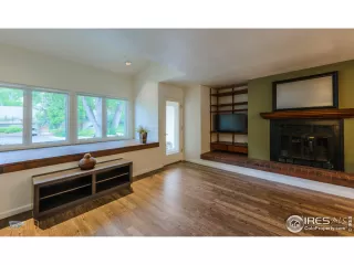 Photo #3: 943925 Listing 