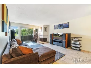 Photo #2: 943954 Listing 