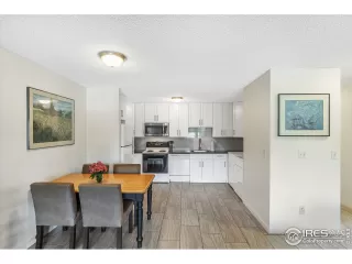 Photo #6: 943954 Listing 