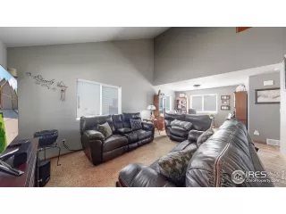 Photo #3: 943980 Listing 