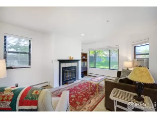 Photo #4: 943990 Listing