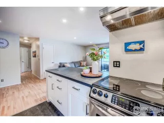 Photo #5: 944041 Listing 