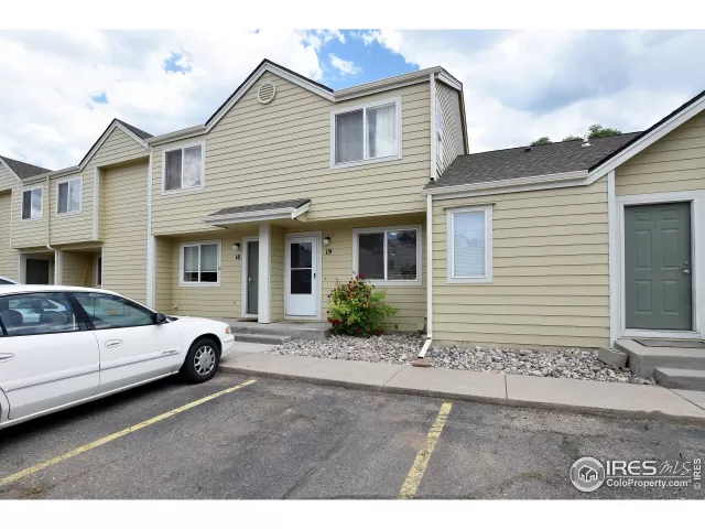 MLS: 944096 Condo For Sale