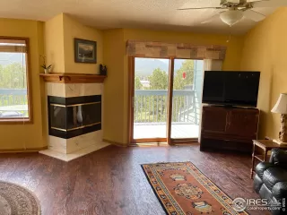 Photo #6: 944100 Listing