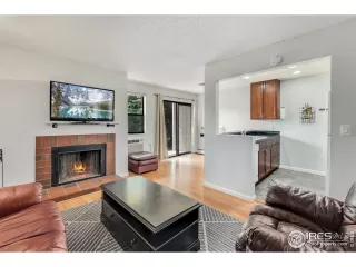 Photo #2: 944118 Listing