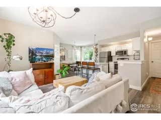 Photo #2: 944138 Listing