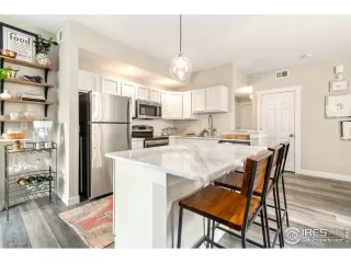 Photo #5: 944138 Listing