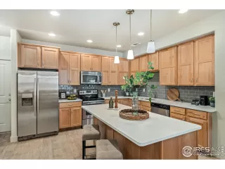 Photo #5: 944166 Listing