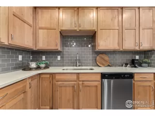 Photo #6: 944166 Listing