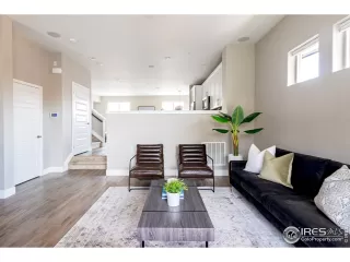 Photo #4: 944202 Listing